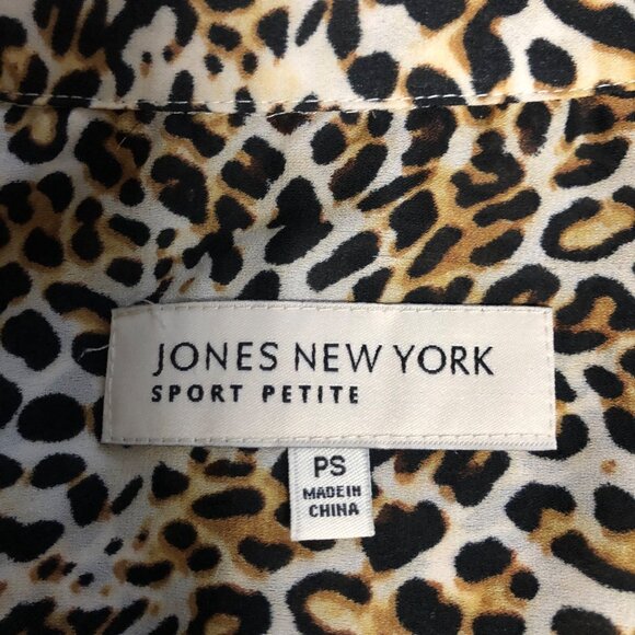 Jones New York Sport Leopard Print Shirt Womens Sz Petite Small Button-Up Blouse - Picture 6 of 9